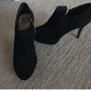 Vince Camuto  Elvin Suede Booties